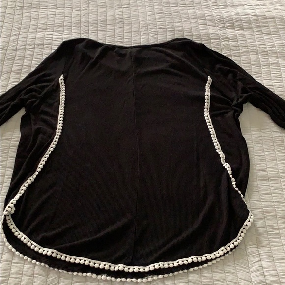 Alya blouse (M) - Picture 3 of 3